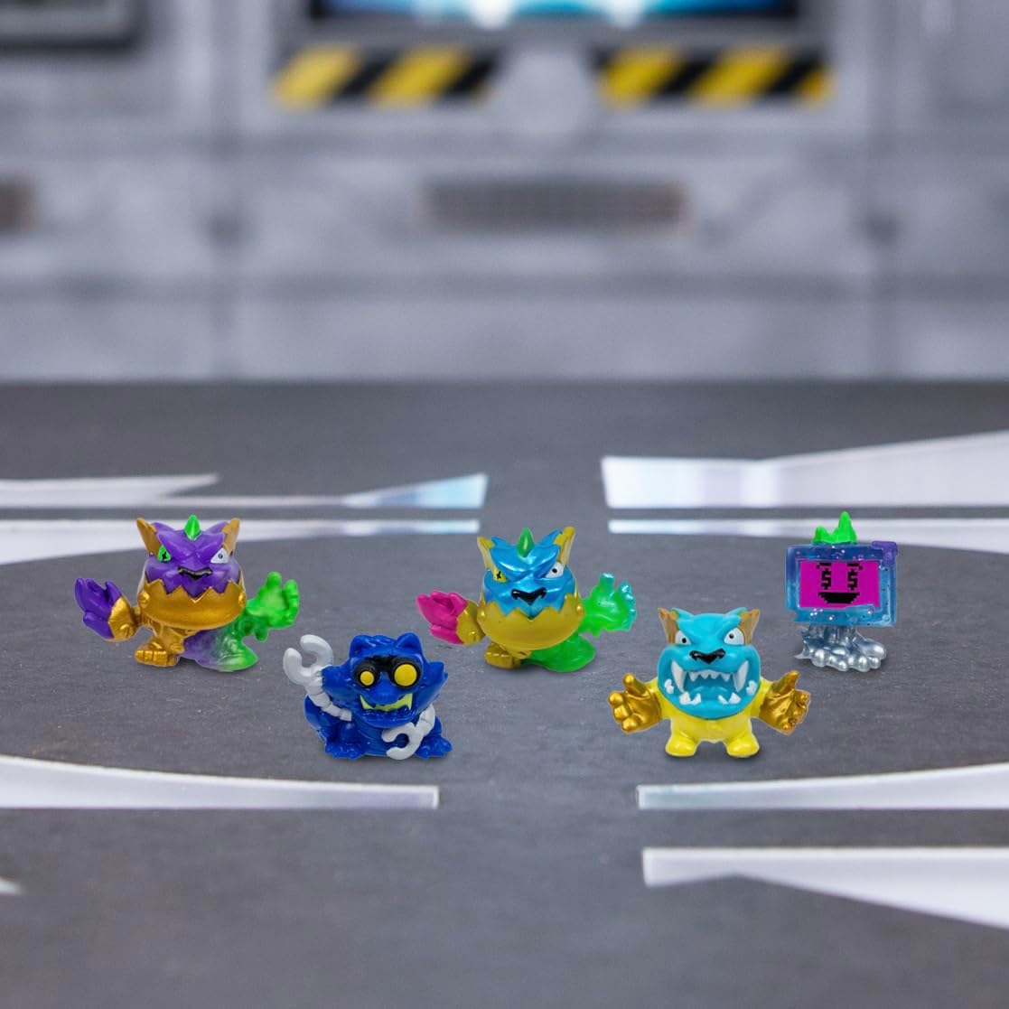 Mr Beast Lab Swarms 5 Monsters Collectible Micro Beasts Toy